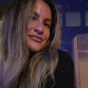 Meet your Posher, Ada